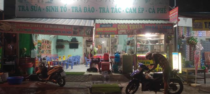 Nhà Mặt Tiền Gấp - Sẵn sàng kinh doanh Quán Cơm