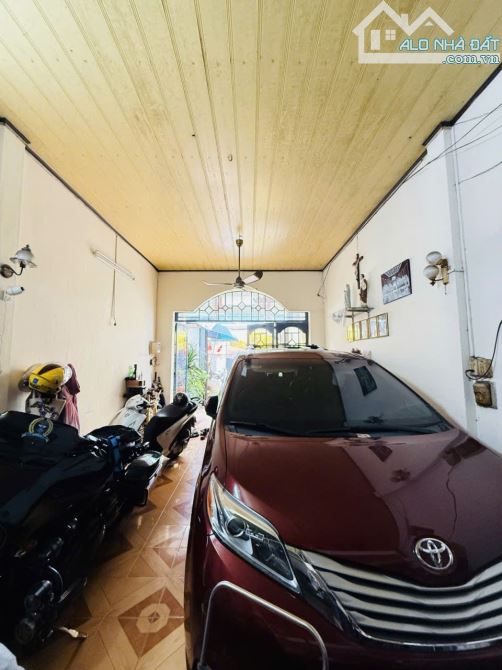 BÁN NHÀ NGUYỄN HỒNG ĐÀO, TÂN BÌNH, DT 4X26M, 107M2, 13,9 TỶ