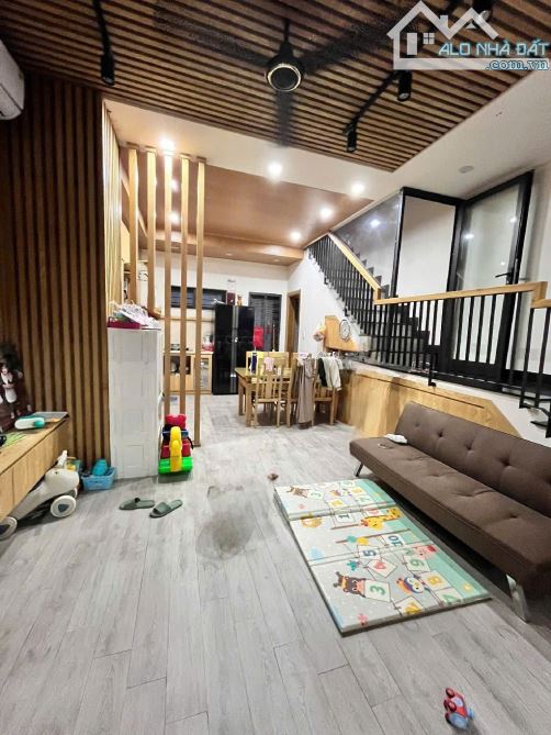 DƯƠNG TRÍ TRẠCH, SƠN TRÀ, ĐÀ NẴNG, 65M2, 4 TẦNG, GẦN BIỂN, ĐANG CHO THUÊ, 13.5T