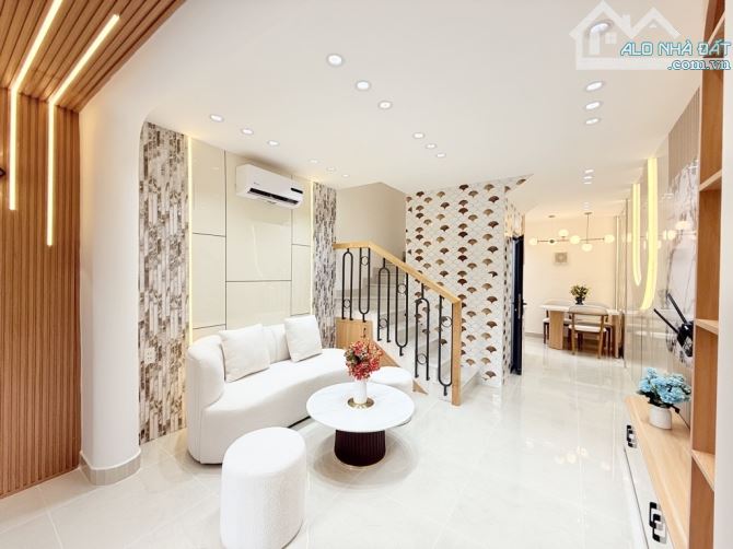 Siêu phẩm hẻm xe hơi Lê Văn Duyệt - 2 tầng full nội thất - Nhỉnh 5 tỷ