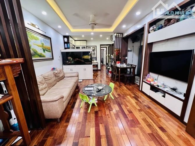 Bán nhà HXH Căn Góc – Trịnh Đình Trọng –5 x 10– Giá 6.68 tỷ Tân Phú