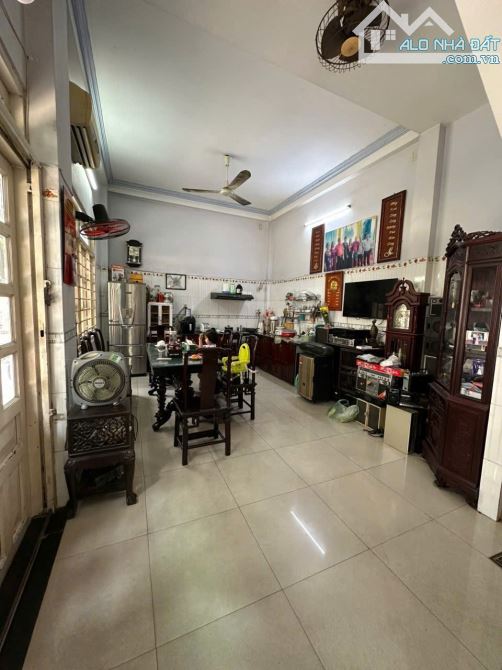 Bán nhà mặt tiền Kinh Doanh Đ số 5 BHH giáp Tân Phú 80m2,4Tầng Nhỉnh 10 tỷ