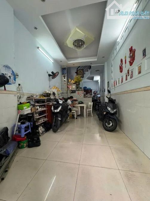 BÁN NHÀ GÓC 2MT ĐỒNG ĐEN, P14- TÂN BÌNH- HXH 4M- 4 TẦNG- 4 PN- 6.4 TỶ TL