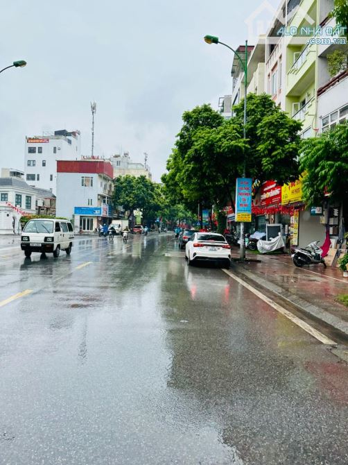 Nhà Long Biên - Phố Cổ Linh - Ô Tô Đỗ - 8,8 Tỷ