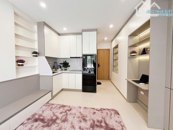 Cho Thuê CCMN 32 An Dương Vương Tây Hồ 30m2 Studio Cửa Sổ Ban Công Thang Máy Gần Hồ Tây