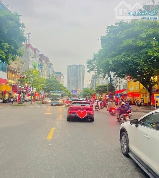 😍 HOÀNG QUỐC VIỆT - MẶT PHỐ TƯƠNG LAI - SỔ NỞ HẬU - MẶT TIỀN KHỦNG - 36M2 - 8.6 TỶ 😍  🌳