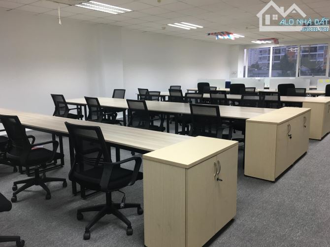 Building văn phòng Mặt phố Trung Kính - 90m2 - mặt tiền 5.5m - 45 tỷ - hè 5m - 100 tr/thág