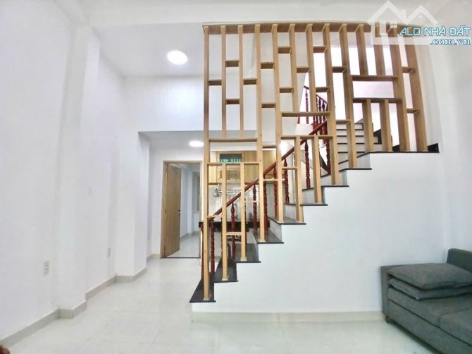 HÀNG HOT LINH XUÂN -   NHÀ ĐẸP ĐƯỜNG XE HƠI TỚI NHÀ 54M2 CHỈ HƠN 4 TỶ
