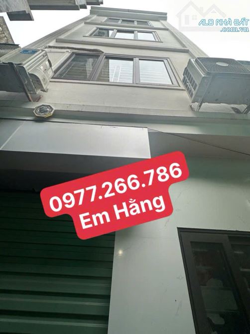 Bán căn nhà nhỏ xinh Vĩnh Hưng/ Đông Thiên, gần phố, ngõ 3 gác, 4 tầng SỔ RIÊNG hơn 4 tỷ