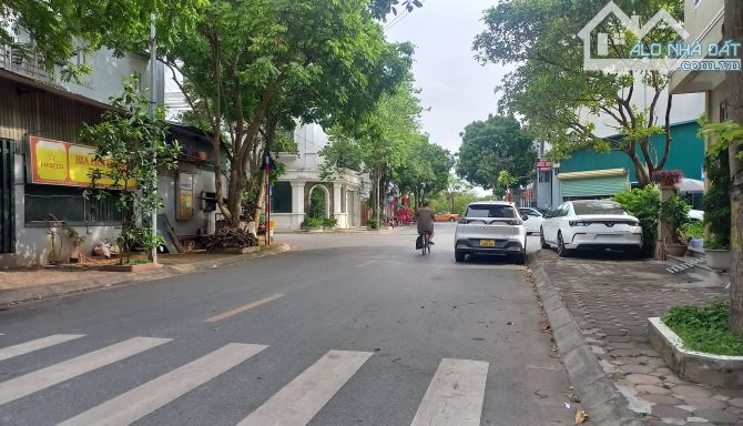 🏡ĐỈNH CHÓP MB NGUYỄN VĂN HƯỞNG LB, DT95M2, MT7.9M, VỈA HÈ RỘNG, KINH DOANH,CHÀO 31.X TỶ