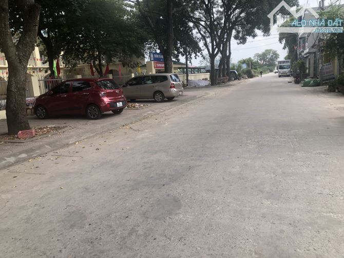 Bán đất kinh doanh tại tổ dân phố 10 Quang Minh - Hà Nội. Giá 5,1 tỷ