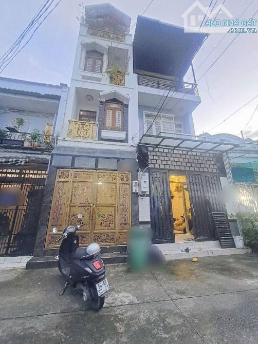 🏡🏡NHÀ ĐẸP 4 LẦU-HẺM MT ĐƯỜNG NGUYỄN VĂN QUÁ-Q12-DT33M2-3PN-GIÁ 3.95 TỶ.