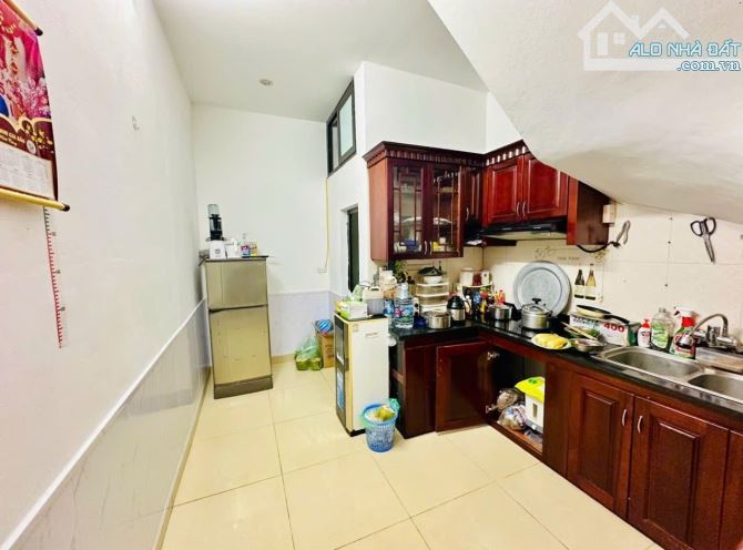 bán nhà 445 Nguyễn Khang, ngõ thông kinh doanh, gần phố, tiện ích đỉnh cao, dân xây