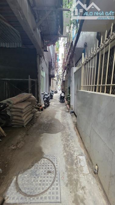 Bán nhà phố Khương Trung, 5 tầng, 30m2, ngõ nông, thoáng gần ô tô đỗ giá 8.3tỷ