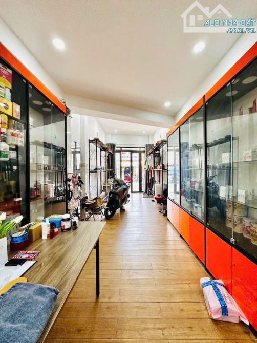 MẶT TIỀN NGUYÊN HỒNG P1 GÒ VẤP - DT 45 m2 -4 TẦNG - 9,25 tỷ