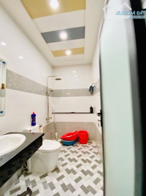 CHỈ 11 TỶ - TỈNH LỘ 10 - SIÊU PHẨM CĂN GÓC, 2 MT HẺM XE HƠI THÔNG THOÁNG - 120M2 -l - 10