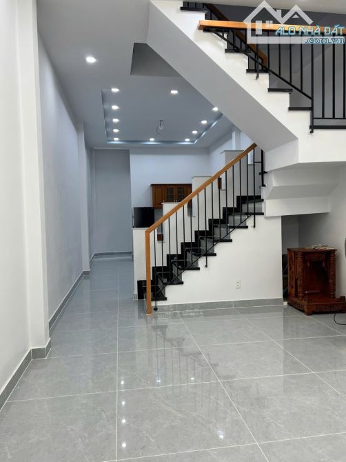 🆘 VÍP GÒ DẦU - HẺM 1/ 7M - KHÔNG LỘ GIỚI - DIỆN TÍCH 67m2 - 2 TẦNG - CHỈ 8,4 TỶ. - 11