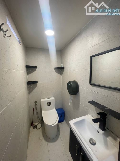 Biệt Thự Sân Vườn 240m2 giữa trung tâm Quận 10, 11x22, 3 tầng, chỉ 40 tỷ - 11