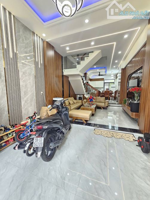 5Tỷ 🔥👉 NHÀ PHỐ HOÀN CÔNG, FULL NỘI THẤT KDC gần Ngã Tư Miếu Ông Cù, chợ Phú Phong - 1