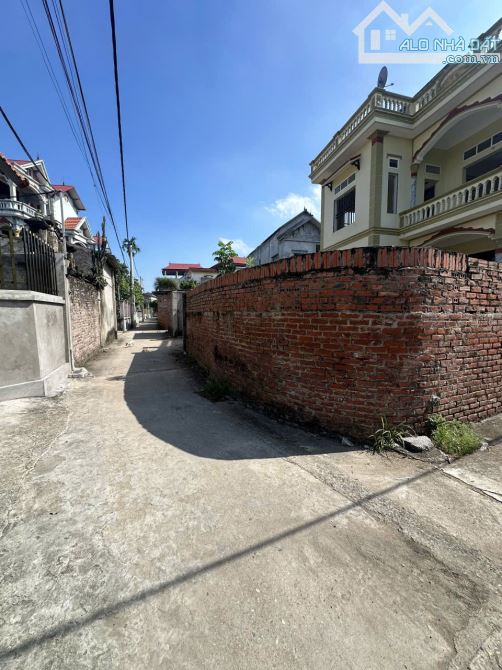 BÁN ĐẤT DƯ XÁ - THUẬN THÀNH - BẮC NINH - Ô TÔ ĐỖ CỬA - GIÁ CHỈ HƠN 1 TỶ - 1