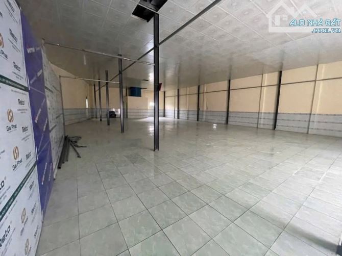 Cho thuê 350m2 kho Tân Phước Khánh có điện 3 pha giá 8 tr/ tháng - 1