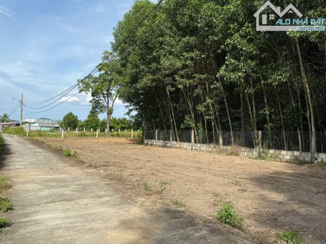 500 m² đất nhà vườn có 100 m² đất à tại Khương Mỹ - 1