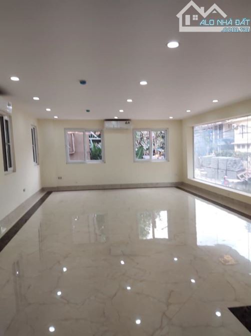 Bán nhà 2 tầng phố Lê Văn Lương, 150m², MT 6,9m, 2 mặt ngõ ô tô tránh,  nhỉnh 46 tỷ - 1
