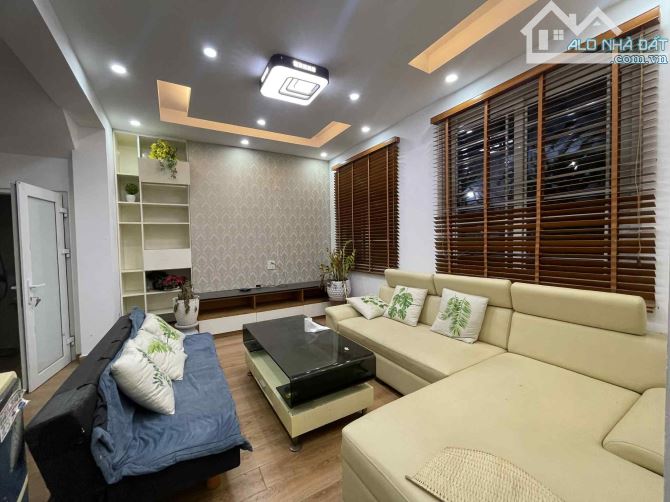 NGÕ MINH KHAI CÔNG KHAI 25 TỶ MẶT NGÕ RỘNG NHÀ 6 TẦNG KINH DOANH KHỦNG - 1
