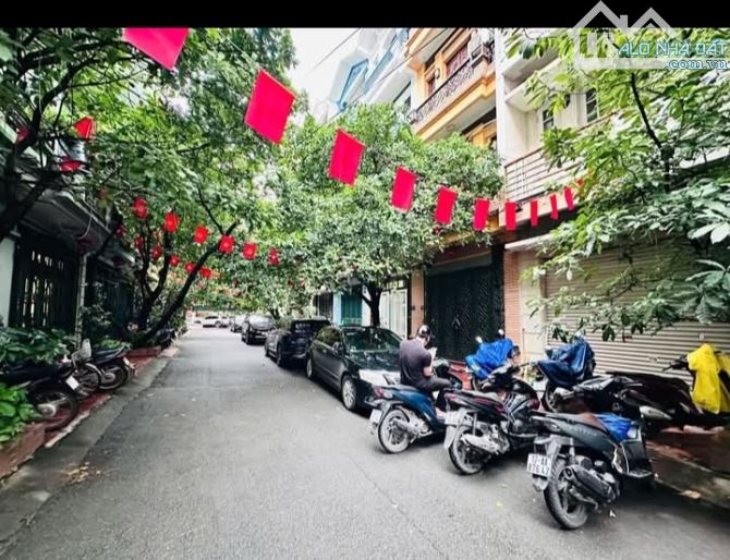 Cần bán nhà liền kề khu Liên Cơ Mỹ Đình Nguyễn Cơ Thạch, 5tầng thang máy full nội thất. - 1
