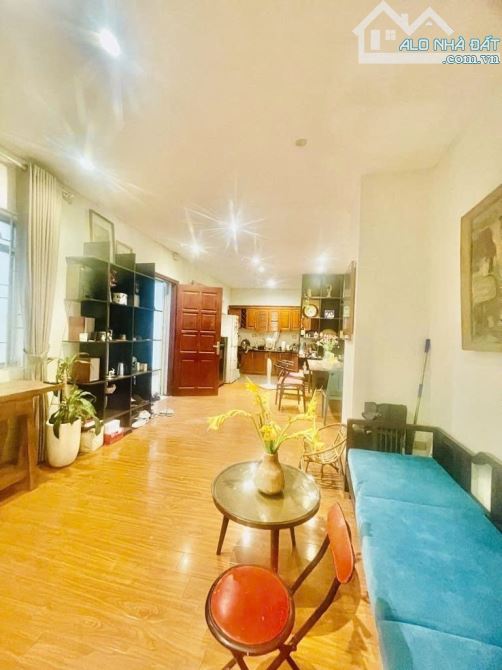 Bán gấp căn chung chư mặt phố TRƯƠNG ĐỊNH 100m2 giá tốt - 1