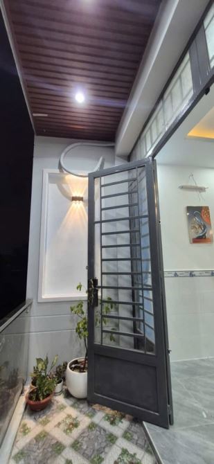 Nhà đẹp Phạm Thế Hiển, chỉ 5.79 tỷ, 3 tầng , 4pn, tặng full nội thất. - 1