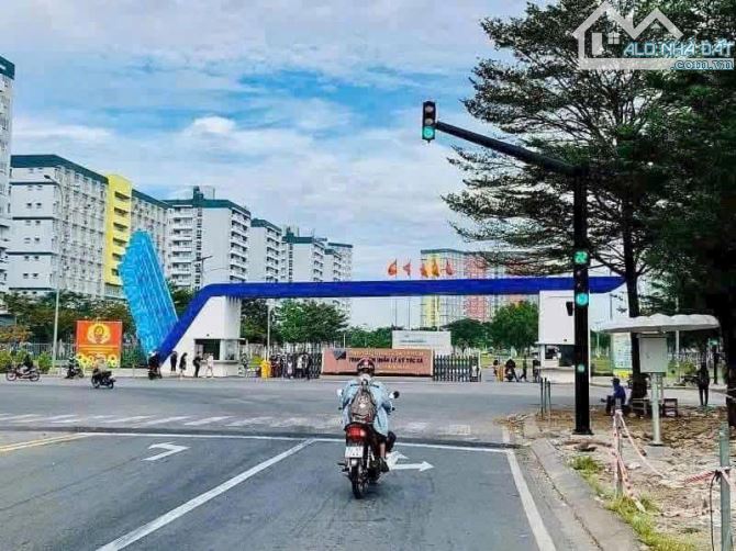 Bán nha 3 tầng. Sát làng đại học quốc gia  đông hoà HCM - 1