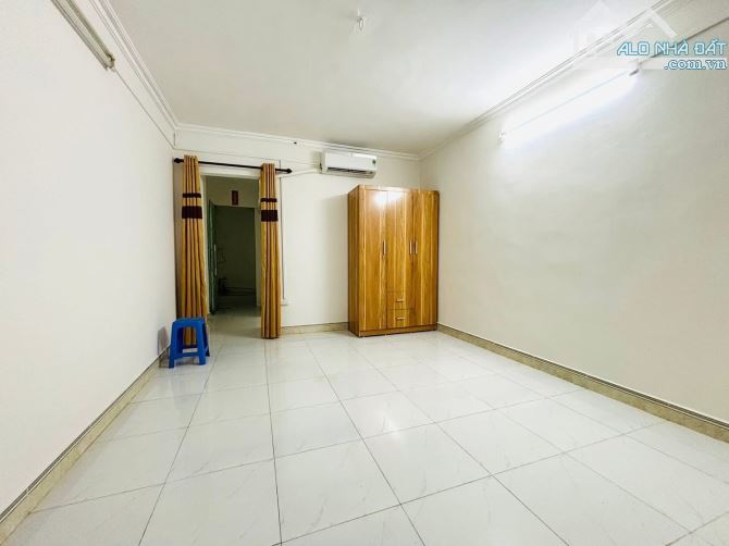 🌟GIÁ RẺ! 4,3 tỷ tập thể Vạn Bảo, Ba Đình, tầng 2, sổ to, 2 thoáng 80m2 2pn ở ngay🌟 - 1