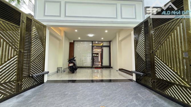 🔥Nhà Khu Đô Thị Phước Long B Nội Thất Xịn Xò Dọn Vào Ở Ngay Giá 8,5 Tỷ - 1