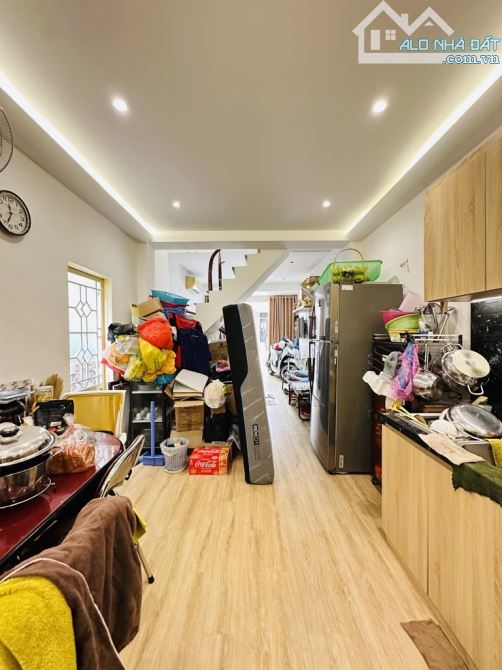 Bán nhà Nguyên Hồng P1 Gò Vấp 2 tầng kiên cố 39m2 nhỉnh 4 tỷ - 1