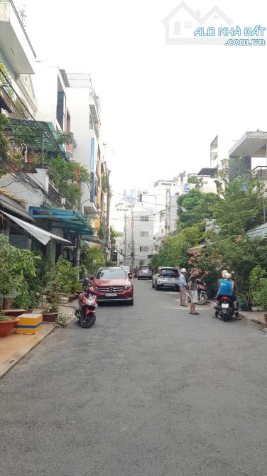 🏢 BÁN TÒA NHÀ DÒNG TIỀN CAO – HOÀNG VĂN THỤ - DT: 8x31m – CN: 249m² - GIÁ 70 TỶ - 1