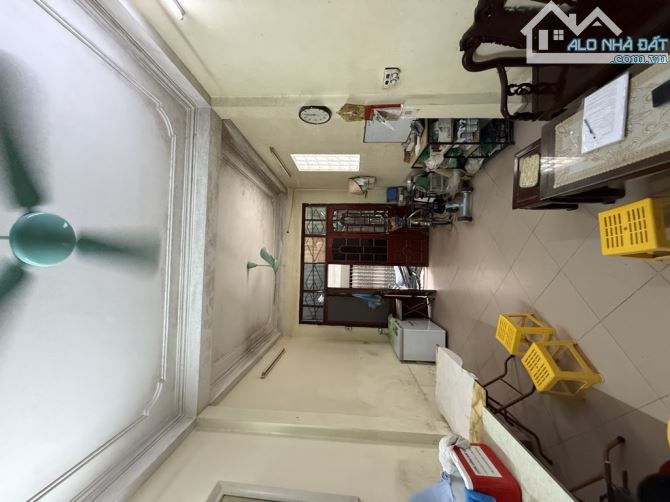 Lý Nam Đế - NHÀ 5 TẦNG + CỬA HÀNG MẶT PHỐ - 54m MT4m chỉ 22.5 tỷ - SĐCC VUÔNG ĐẸP - 1