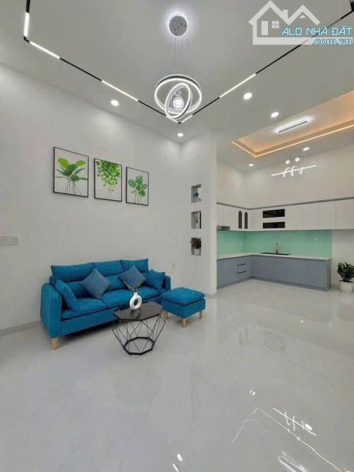 NHÀ CẤP 4 HOÀN THIỆN - TRẢ TRƯỚC 500TR DỌN VÀO Ở NGAY - 1