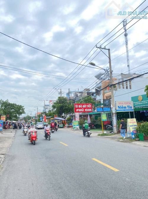 ĐẤT SỔ RIÊNG THỔ CƯ MẶT TIỀN NGUYỄN KHUYẾN - 1