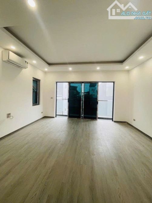 Bán siêu phẩm tam trinh nhà 7 tầng thang máy long lanh lô góc ô tô dừng đỗ KD hoàng mai - 1