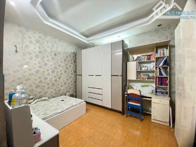 VỊ TRÍ CỰC ĐẸP NHÀ 5 TẦNG TRUNG TÂM NGUYỄN TRÃI THANH XUÂN NGÃ TƯ SỞ - 8.5 TỶ - 1