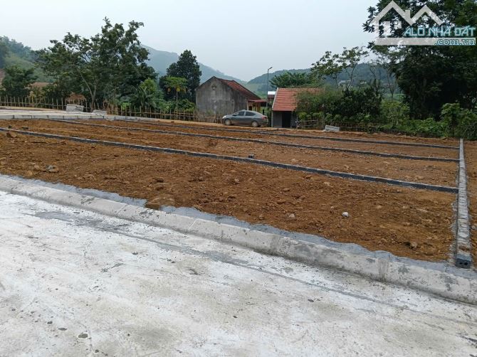 Bán 1100m2 đã tách làm 5 sổ bám đường mòn HCM, cạnh KCN lớn - 1