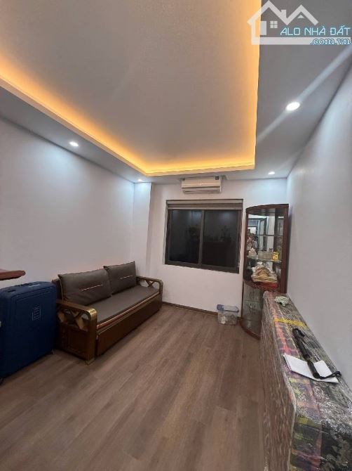 Thịnh Quang - Đống Đa . Ô tô tránh . Kinh doanh . 5 tầng thang máy - 1