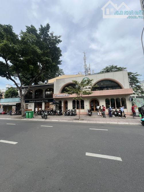 Siêu Hiếm Ở Thị Trường Hiện Tại - Căn Góc 2 MT Nguyễn Đình Chiểu,Dakao, Quận 1 - 1