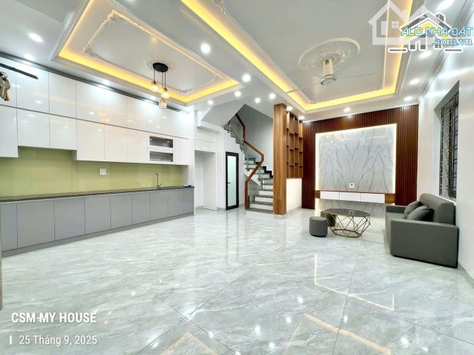 Ngô Gia Tự - Văn Cao - 5 Tỷ xíu - độc lập lô góc kinh doanh - 1