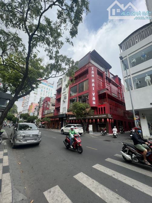 Siêu Khan Hiếm - Căn Góc 2 Mặt Tiền Nguyễn Trãi, P. Bến Thành, Quận 1 (DT: 8,3x20m)150 tỷ - 1