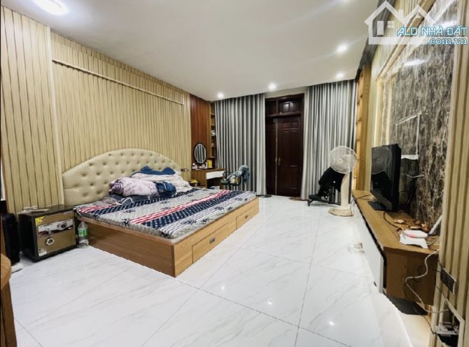 HOA HẬU NGÔ QUYỀN chỉ 13 tỷ có nhà đẹp 5 tầng 68m2 mt 4.3m dân xây vài năm. - 2