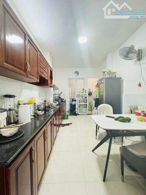 📌 BÁN NHÀ MẶT TIỀN PHẠM HỒNG THÁI, P.7, TP. VŨNG TÀU – 49,2M² (3×16,5M) – 1 TRỆT 1 LẦU 1 - 1