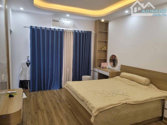 HIẾM ĐẸP LÔ GÓC Bà Triệu 50m2 5 tầng, mặt tiền 4.7m cạnh phố nhà dân xây chắc chắn - 1