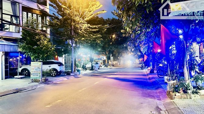 🍒🍒 Mặt tiền 3tang - Đg 7m5 Kinh Doanh nhỉnh 6ty - 1
